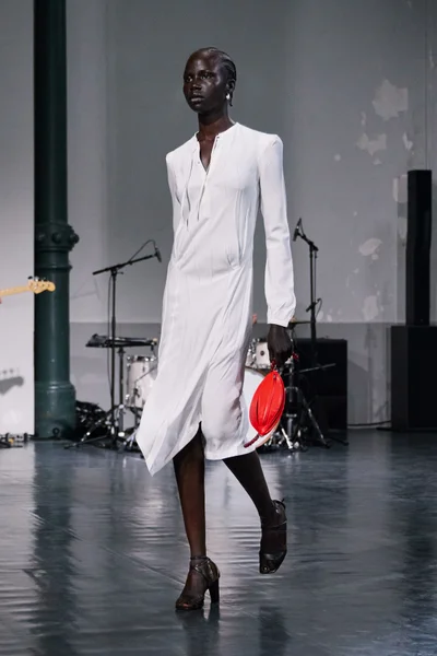 Look 53
